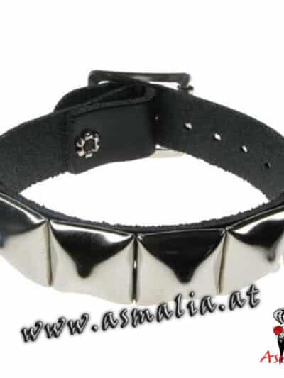 Pyramiden Nieten Armband Leder im Gothic Shop Asmalia Wien